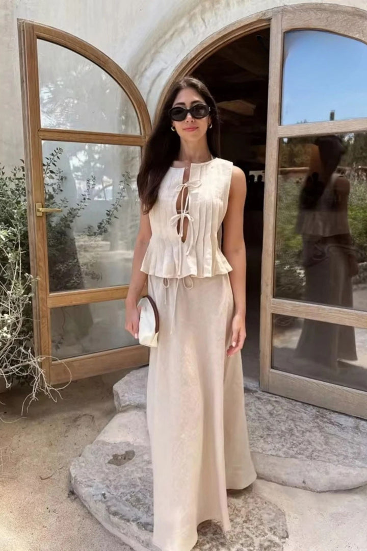 Mouwloze Plissé Top met Striksluiting en Midi Rok - Co ord set