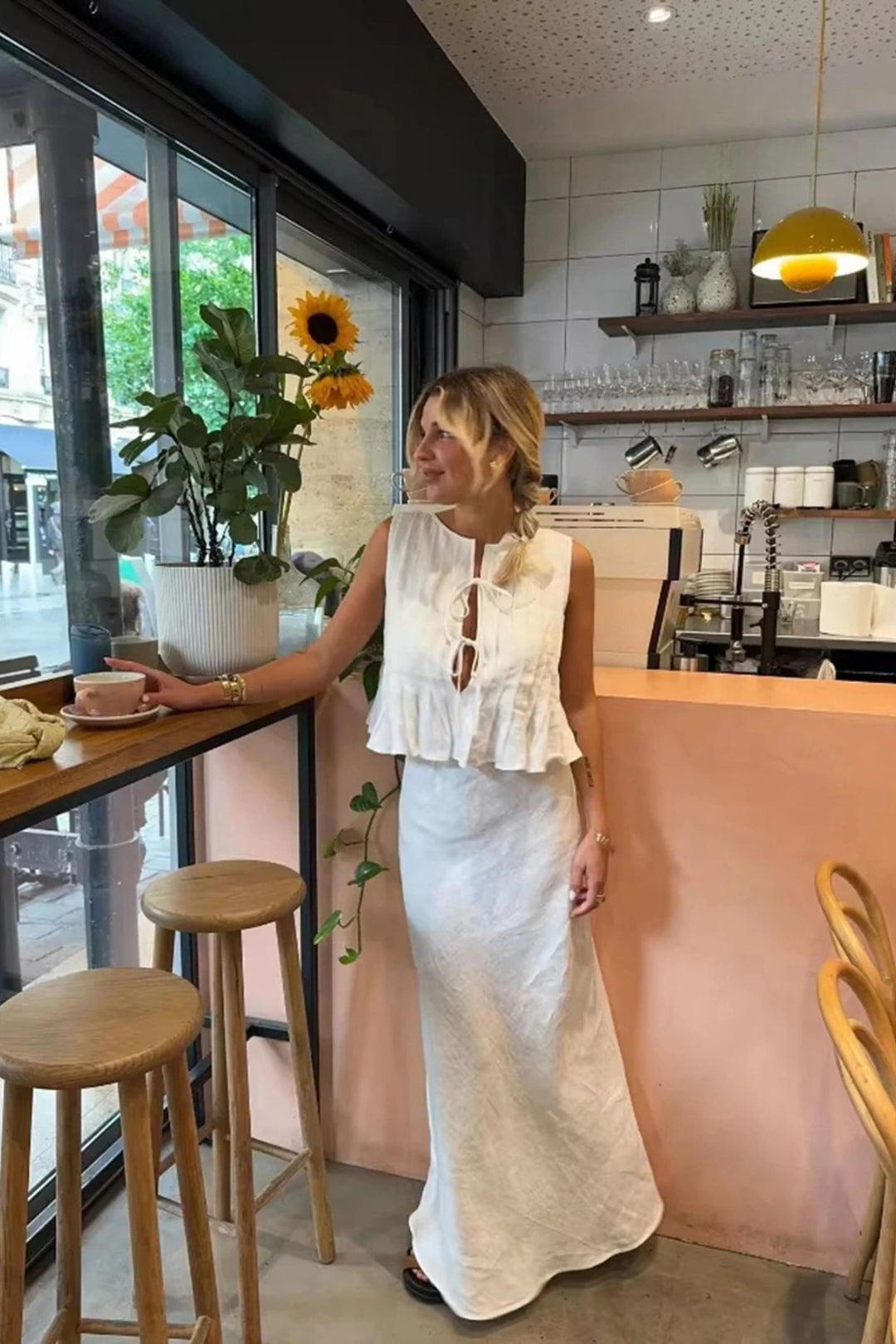 Mouwloze Plissé Top met Striksluiting en Midi Rok - Co ord set