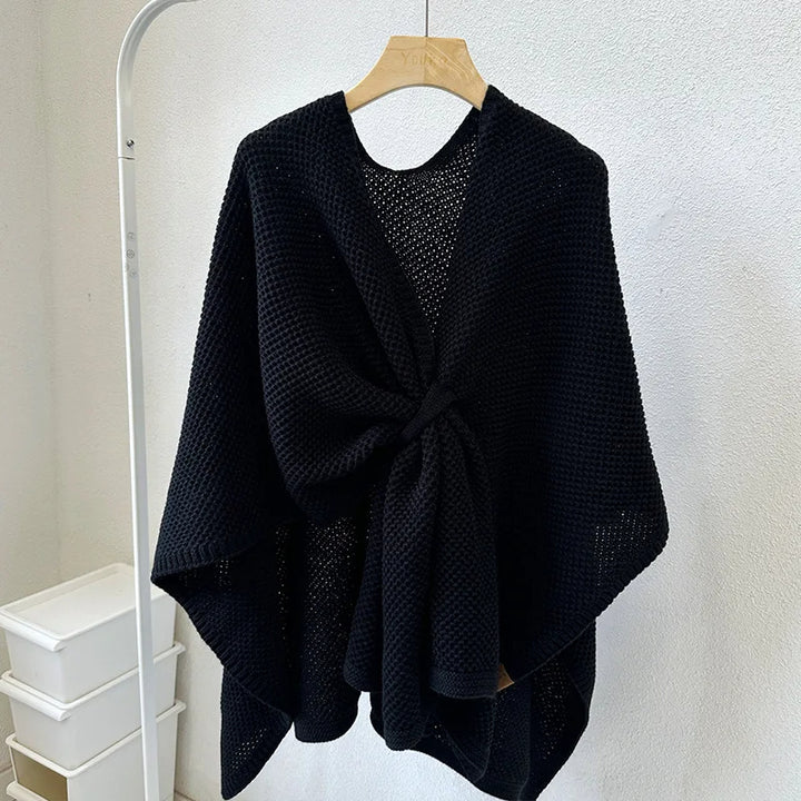 Gebreide Cape Met Strik Aan De Voorkant – Stijlvolle Poncho