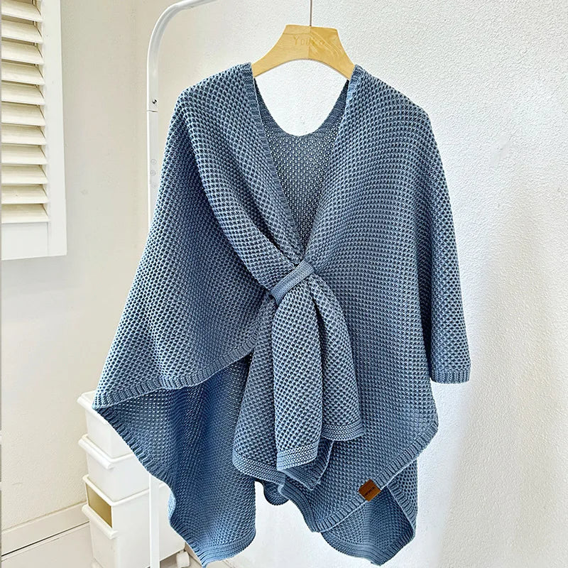 Gebreide Cape Met Strik Aan De Voorkant – Stijlvolle Poncho