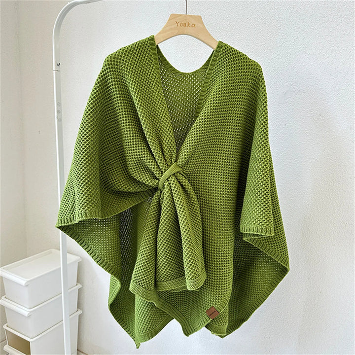 Gebreide Cape Met Strik Aan De Voorkant – Stijlvolle Poncho
