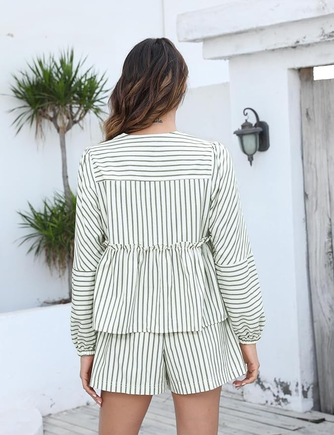 Striped Breeze Zomerset Voor Dames Met Gestreepte Top En Korte Broek - Tweedelige Set Met Lange Mouwen