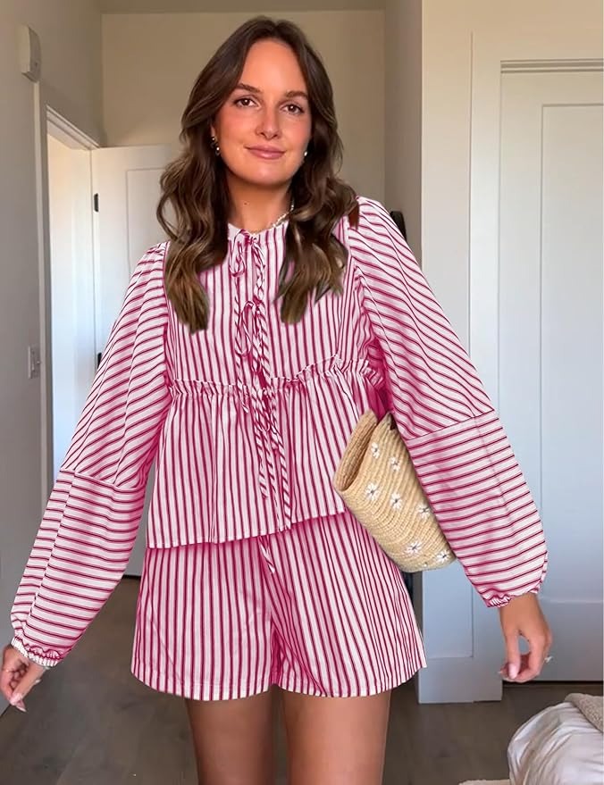 Striped Breeze Zomerset Voor Dames Met Gestreepte Top En Korte Broek - Tweedelige Set Met Lange Mouwen